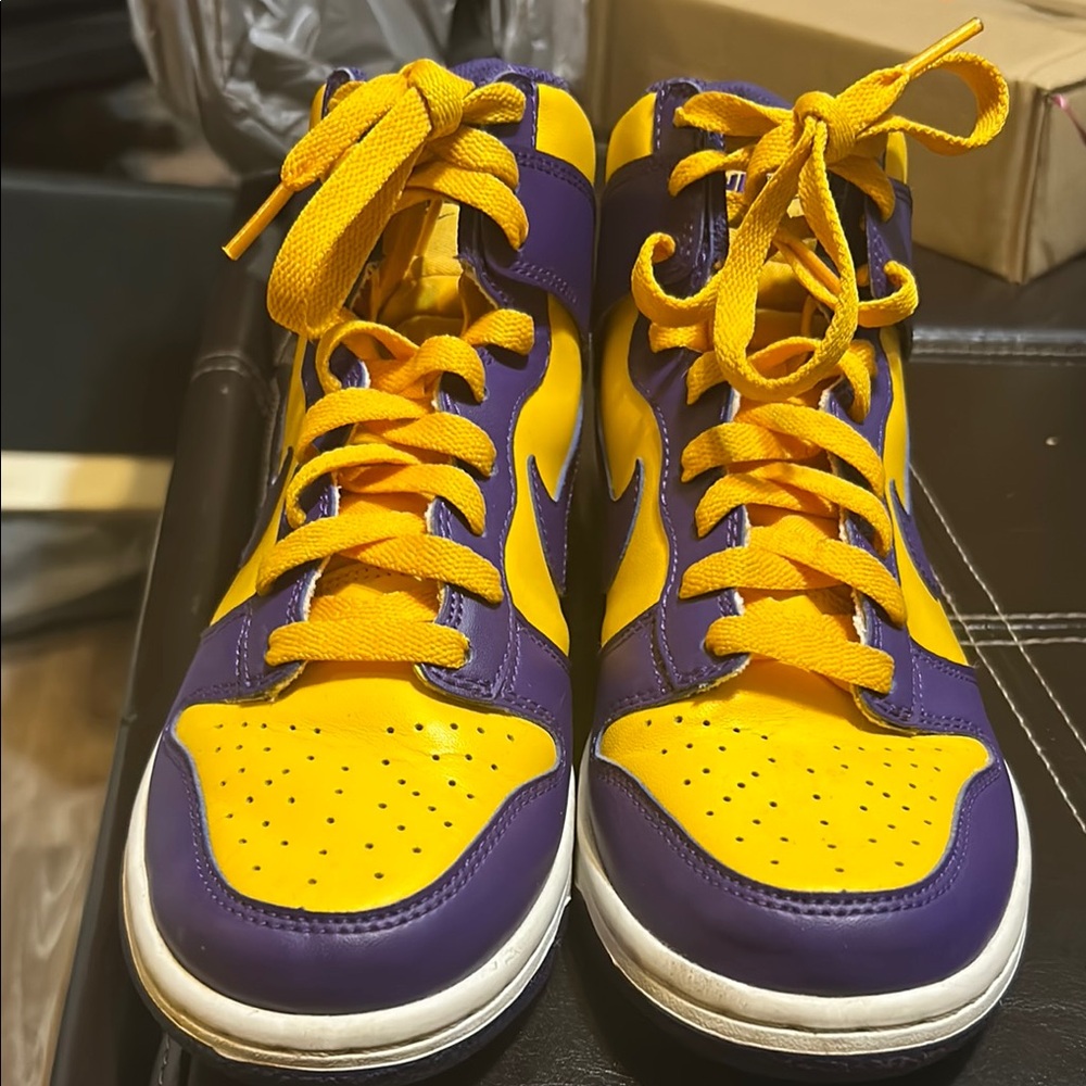 Nike High-Top Sneakers in Yellow and Purple